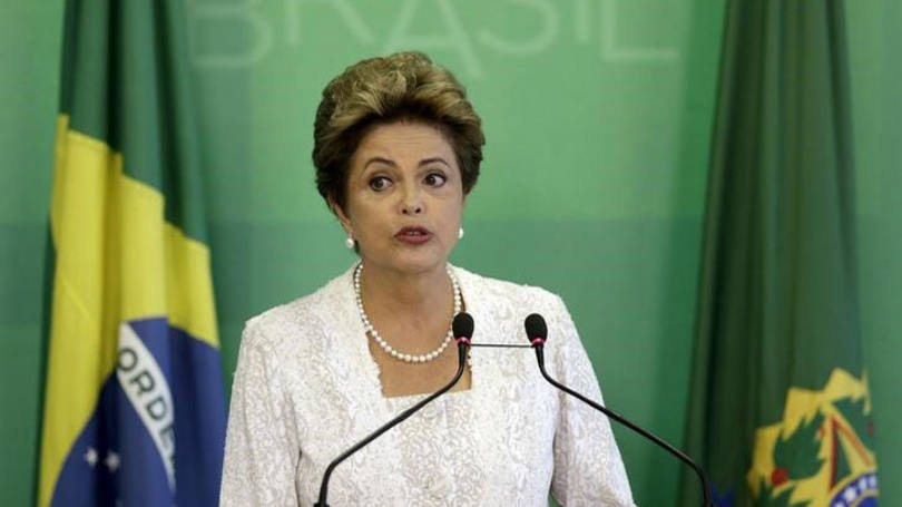 Dilma diz a empresários que país segue seguro para investir