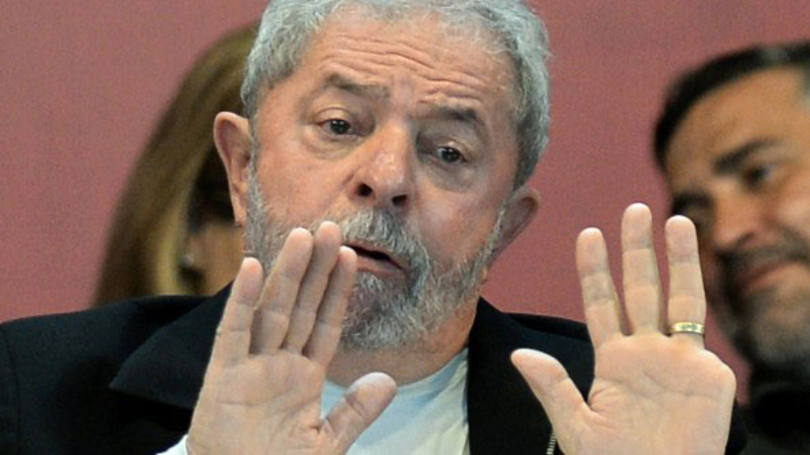 Após mais de 3 horas de depoimento, Lula deixa Congonhas