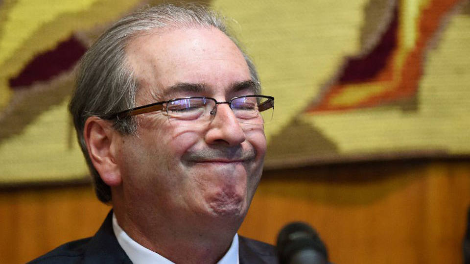 A CASA CAIU PARA VOCÊ, CUNHA!