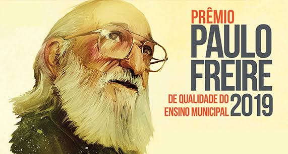 Bolsonaro chama Paulo Freire de ‘energúmeno’ e diz que TV Escola ‘deseduca’