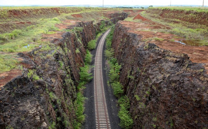 Minas ganhará ferrovia entre Igarapé e o Ramal do Paraopeba