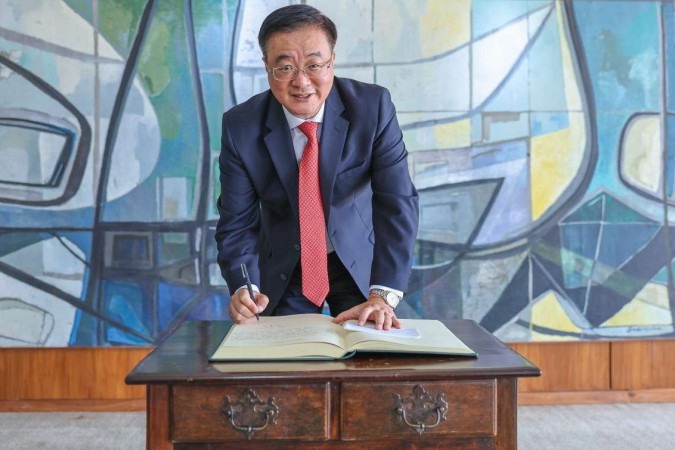 Zhu Qingqiao, embaixador da China: “Nossa relação é de longo prazo”