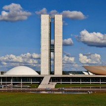 Por que Brasília não tem prefeito?